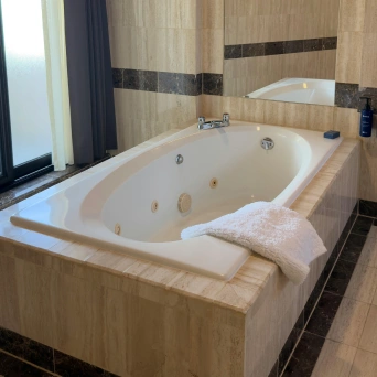 Premium Spa Series Whirlpool Bathtubs